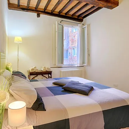 Le Loggine Del Pignattello Βίλα