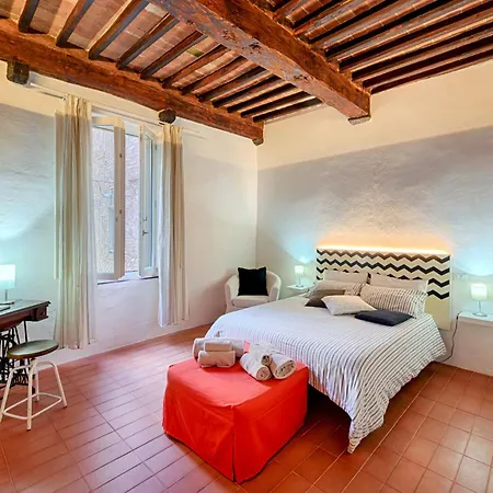 Le Loggine Del Pignattello